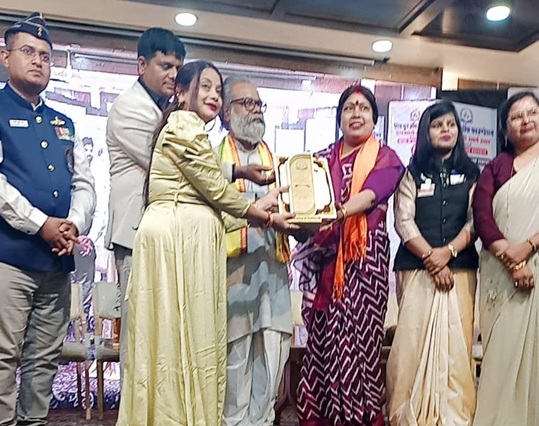 IMGDonec metus orci, malesuada et lectus vitae